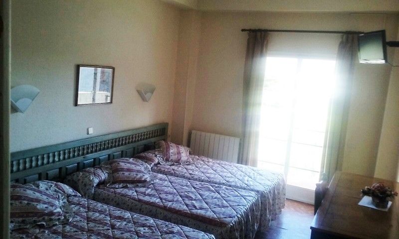 Hotel Montes Blancos Ezcaray Eksteriør bilde
